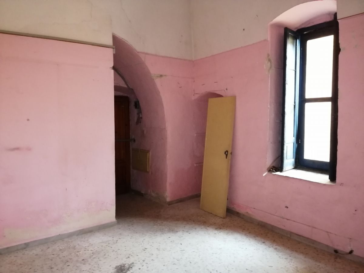 Casa indipendente di  2 vani /44 mq  a Bari - Ceglie del Campo