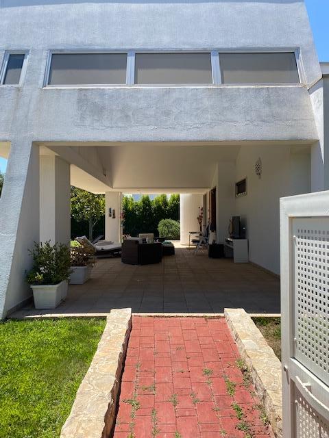 Villa (zona residenziale) di  4 vani /98 mq  a Polignano a Mare (zona Residence Neapolis)