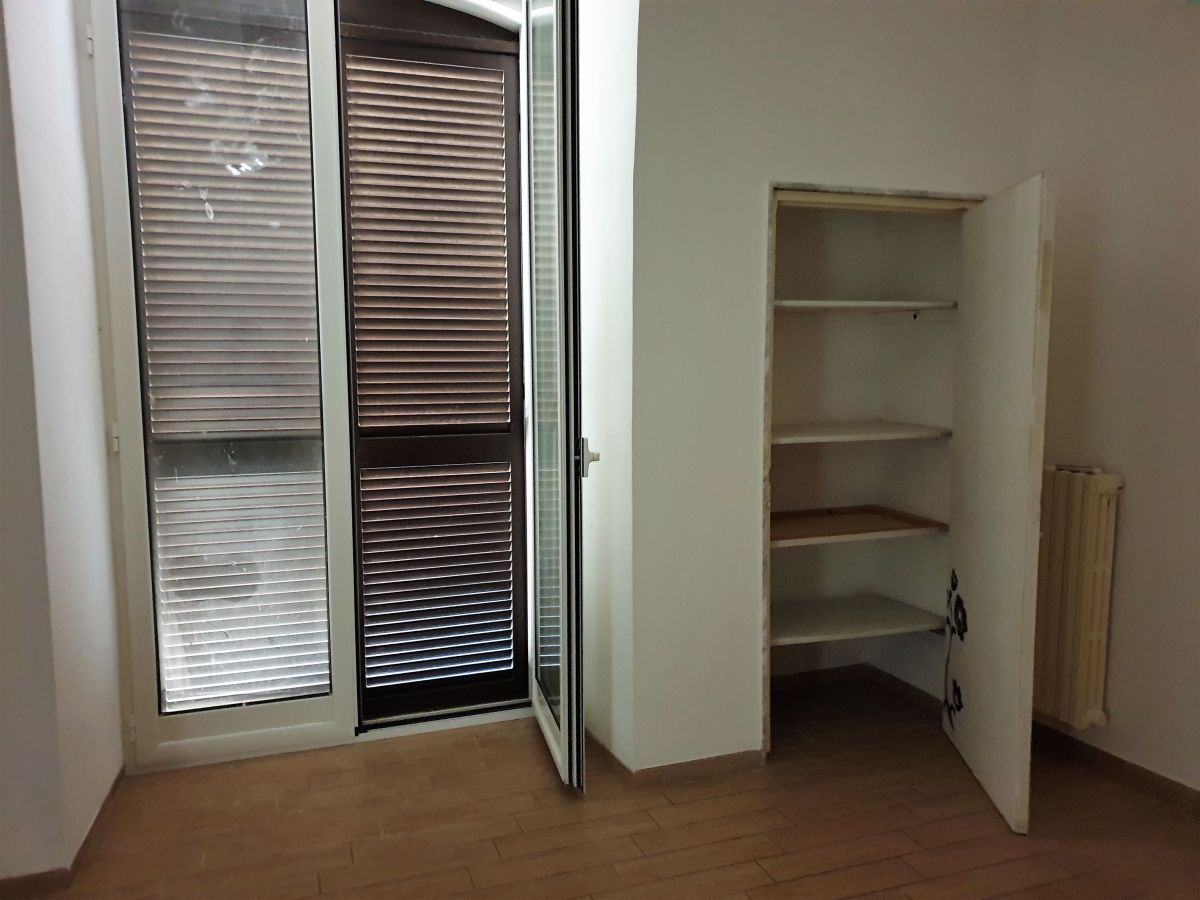 Casa indipendente di  2 vani /55 mq  a Bari - Santo Spirito (zona zona mare)