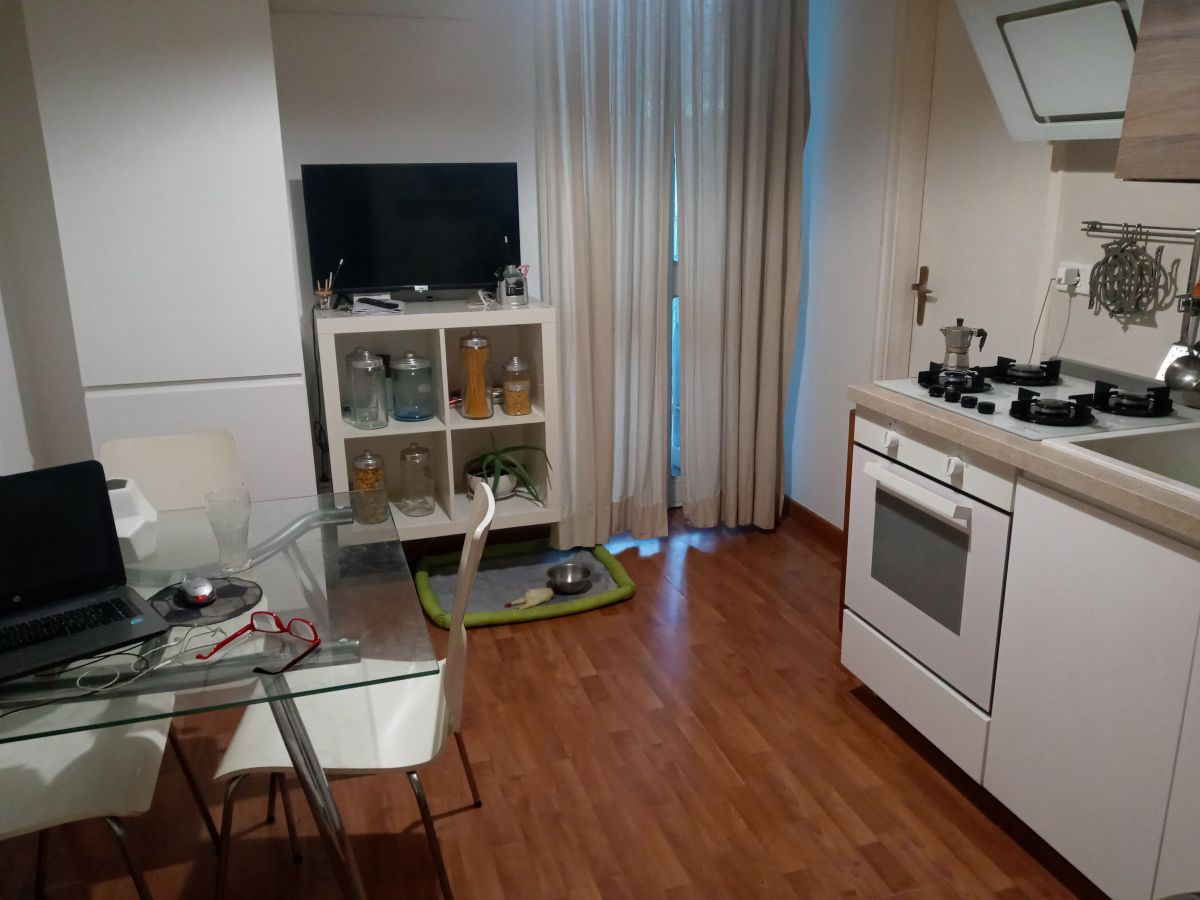 Appartamento di  4 vani /130 mq  a Bari - Murat (zona CENTRO)