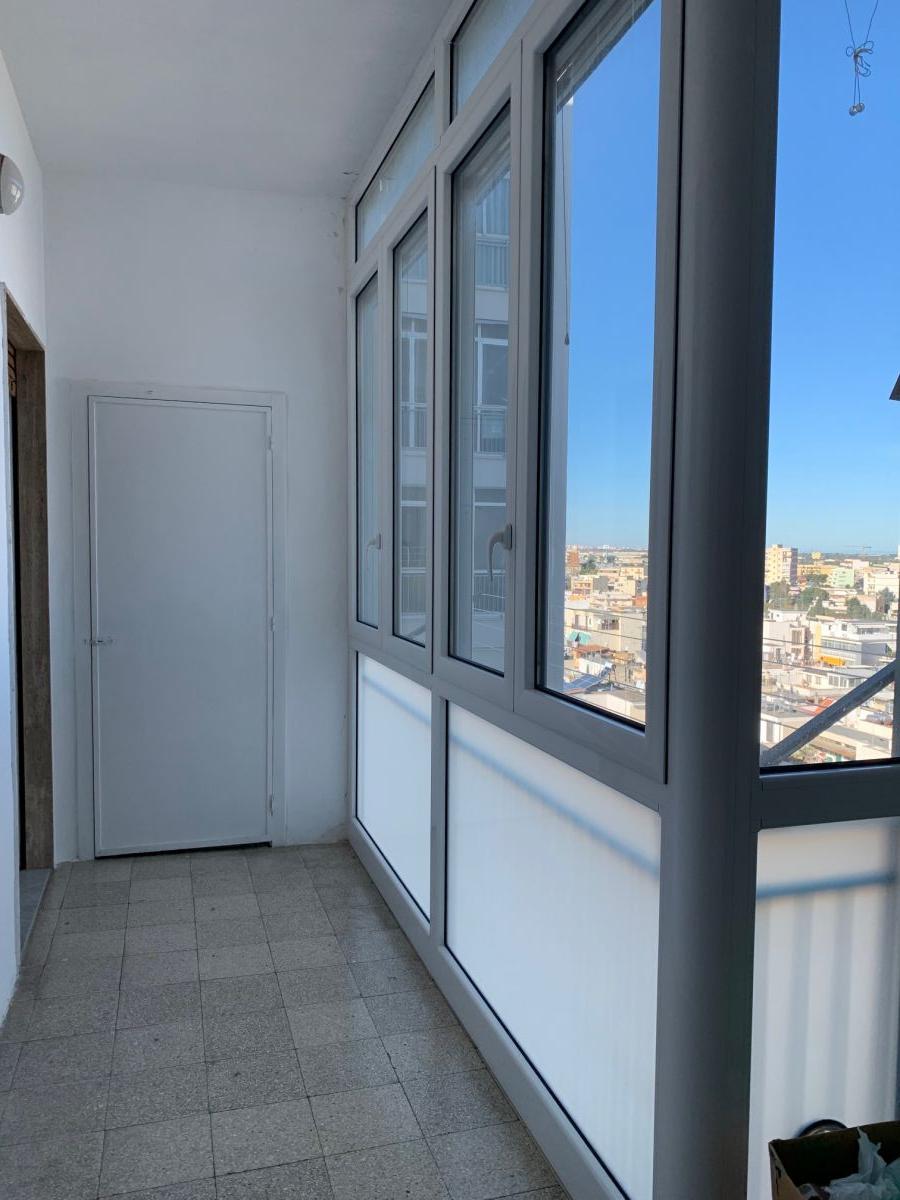 Appartamento di  4 vani /125 mq  a Modugno (zona Centro)