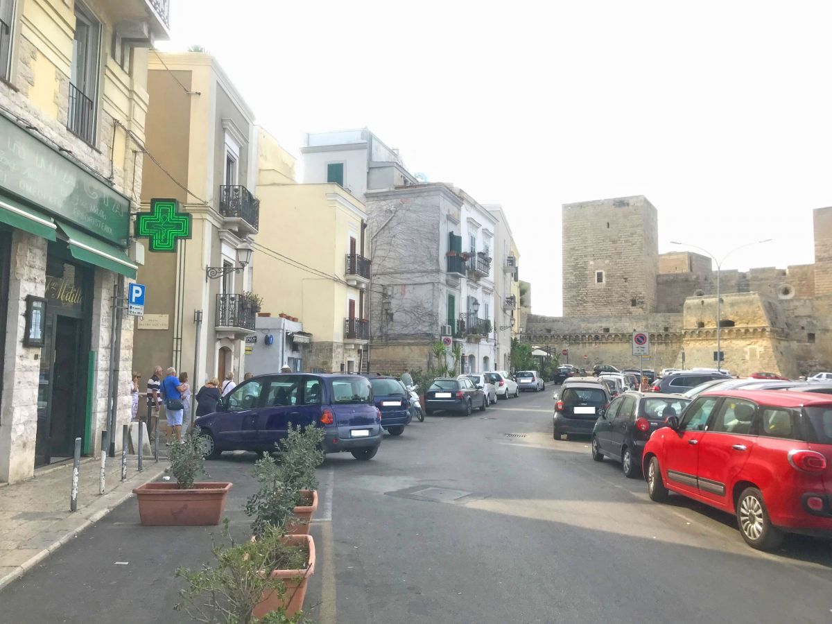 Appartamento di  1 vani /35 mq  a Bari - Murat (zona CENTRO STORICO)