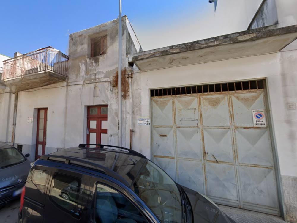 Casa indipendente da ristrutturare in Via Matteotti a Rutigliano (con locale)