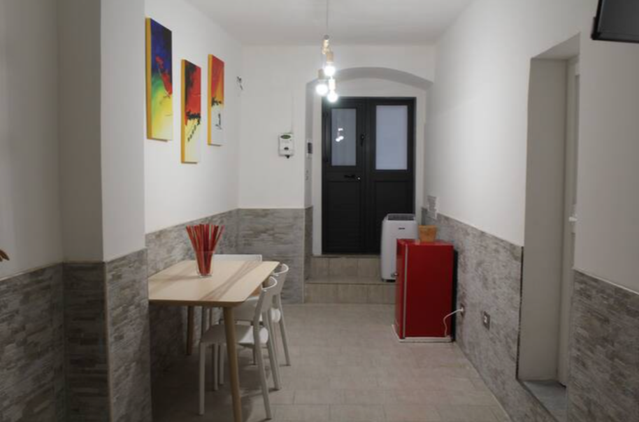 Appartamento di  1 vani /35 mq  a Bari - Murat (zona CENTRO STORICO)