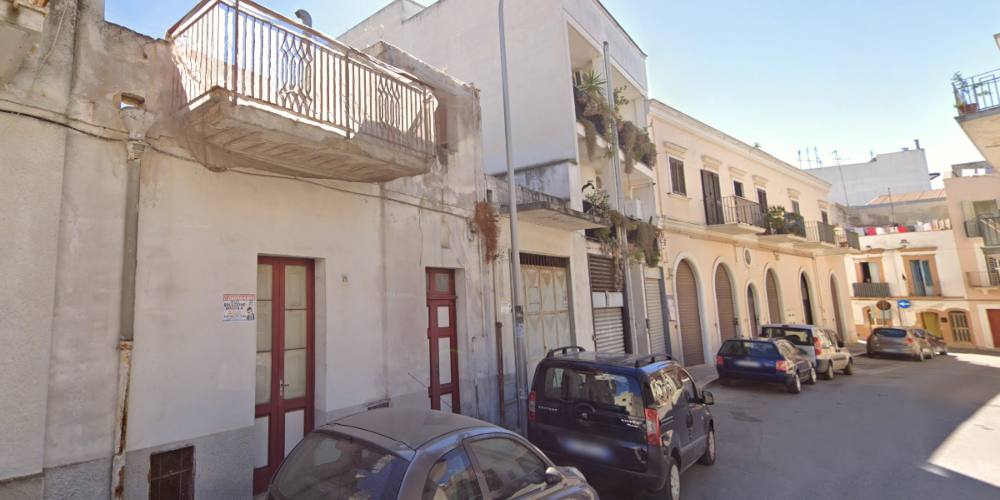 Casa indipendente da ristrutturare in Via Matteotti a Rutigliano (con locale)