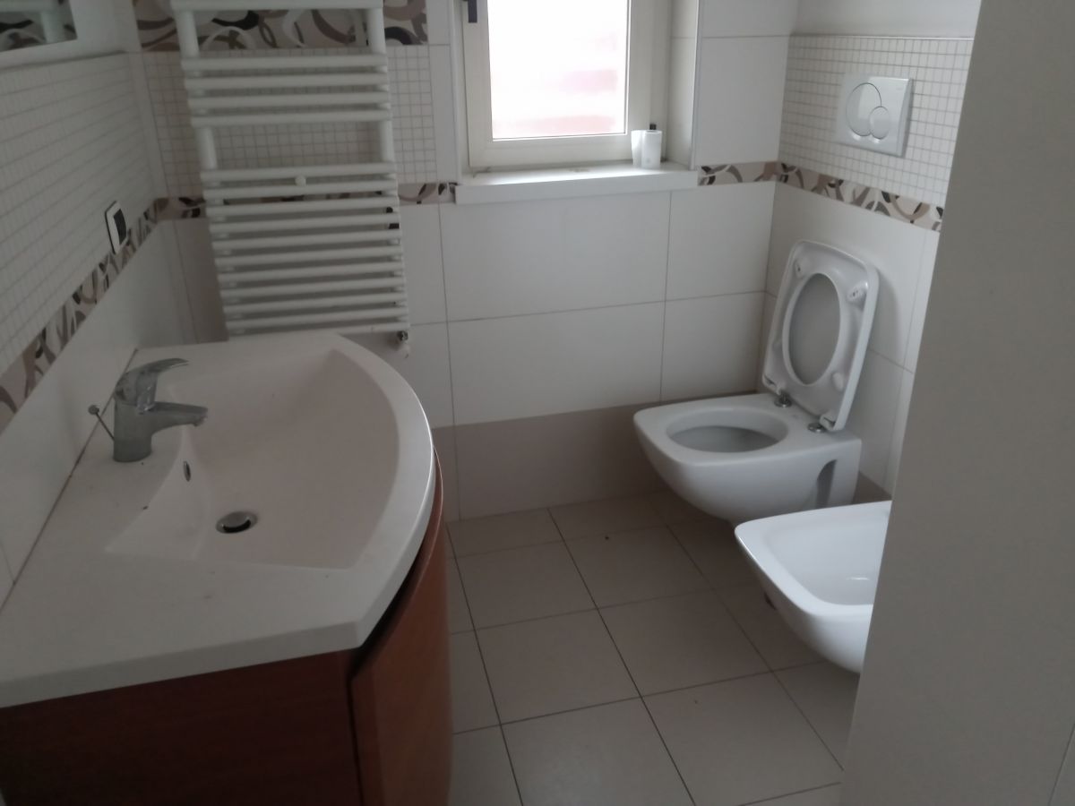 Villa (zona residenziale) di  6 vani /210 mq  a Bari - Mungivacca (zona via fanelli)