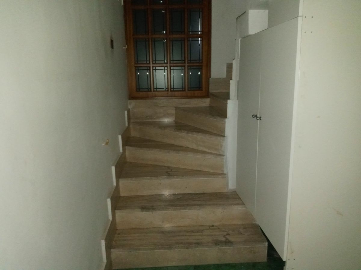 Villa (zona residenziale) di  6 vani /210 mq  a Bari - Mungivacca (zona via fanelli)