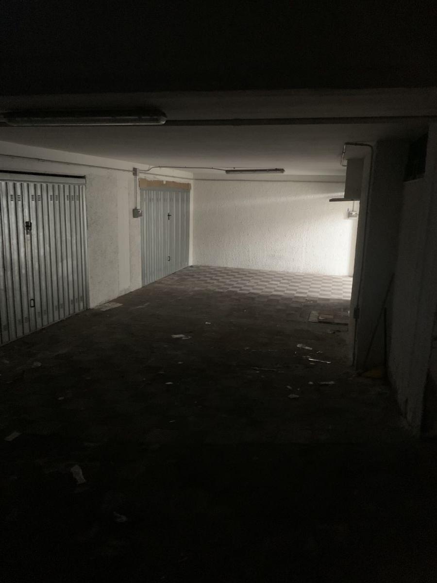 Box / Garage / Posto Auto di  1 vani /31 mq  a Bari - Carrassi (zona chiesa russa)