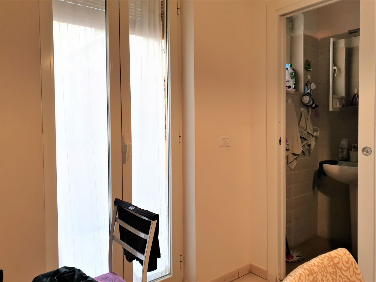 Appartamento di 1 vani/32 mq  a Bari - Libertà  - Via Trevisani 46