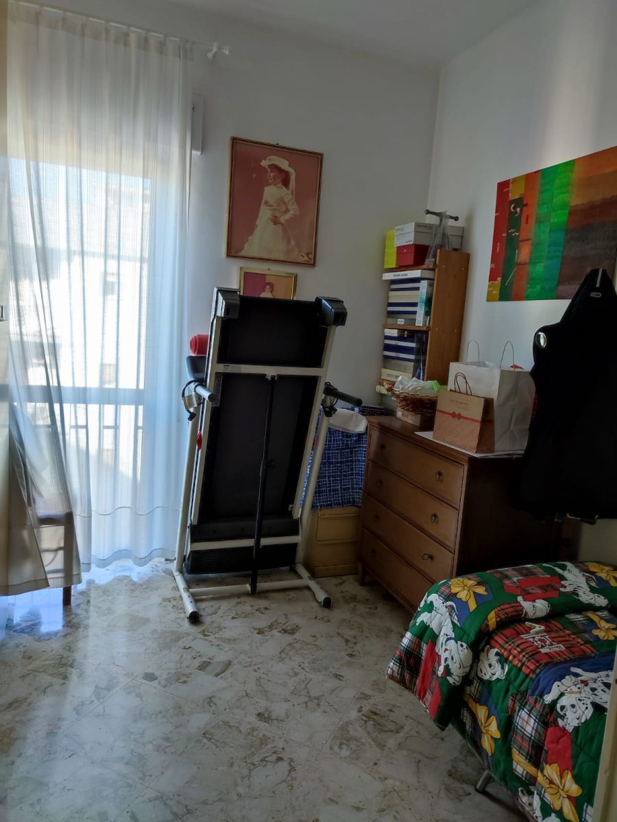 Appartamento di  4 vani /130 mq  a Bari - San Pasquale alta (zona Parco 2 Giugno)