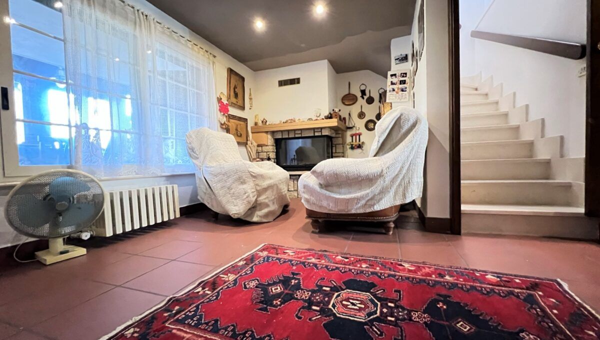 Villa (zona residenziale) di  5 vani /150 mq  a Cassano delle Murge (zona Contrada Fra' Diavolo)