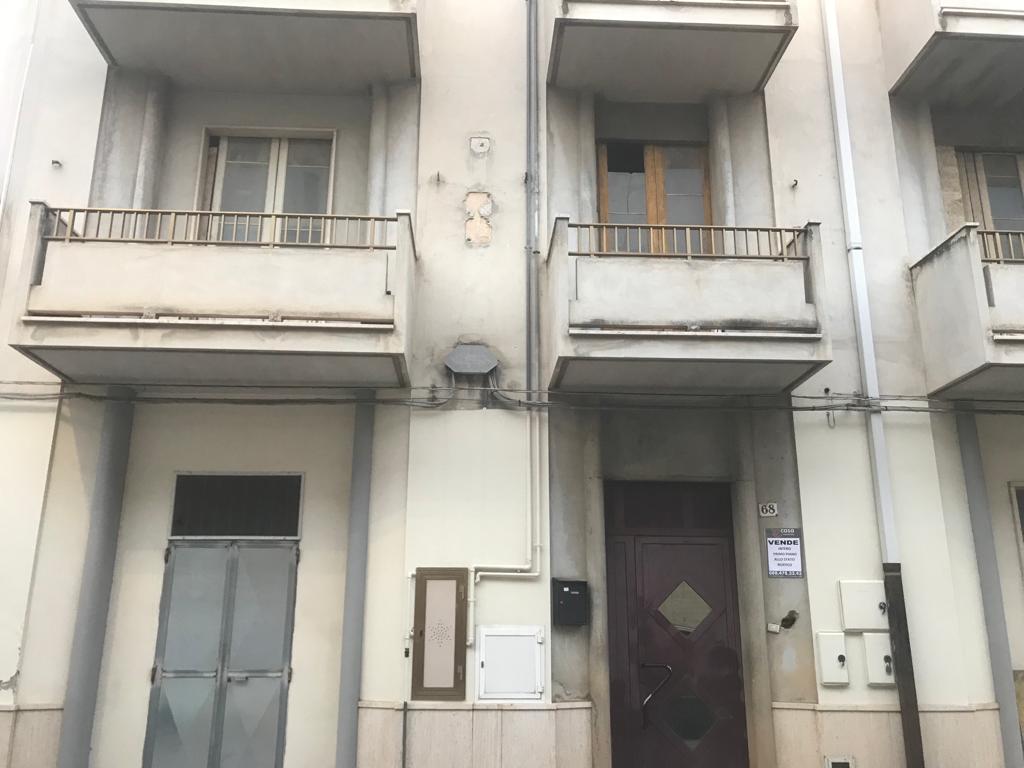 Rustico / Casale / Masseria di  4 vani /110 mq  a Noicattaro (zona zona villa)