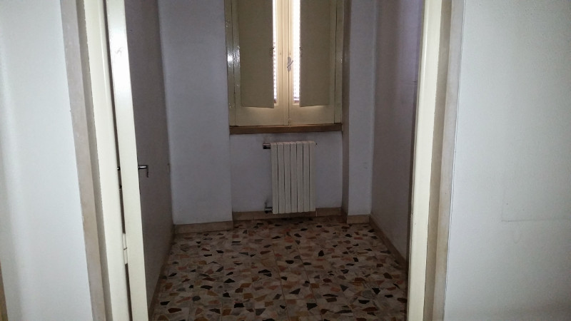 Casa indipendente di  6 vani /210 mq  a Andria (zona Centro)