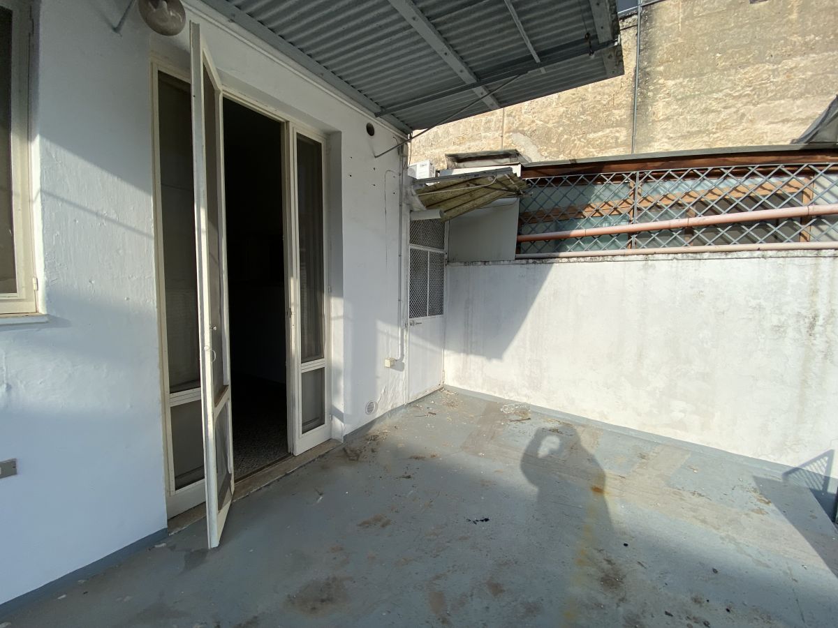 Appartamento di  2 vani /115 mq  a Triggiano (zona centro storico)