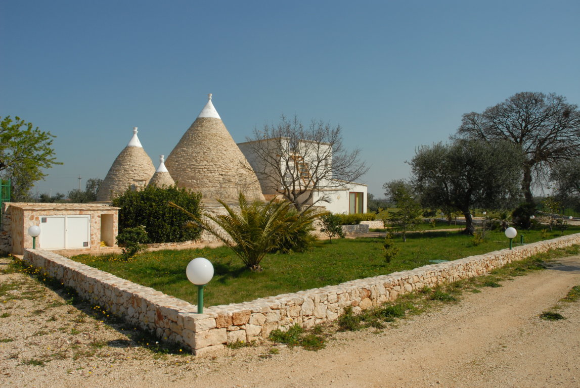 COMPLESSO IMMOBILIARE AGRICOLO - GIOIA DEL COLLE