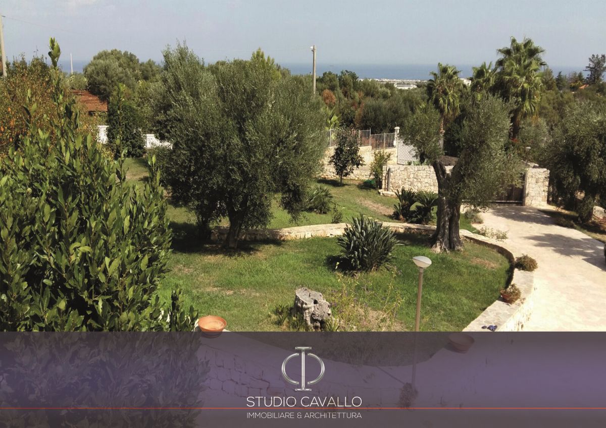 Villa (zona residenziale) di  3 vani /400 mq  a Polignano a Mare (zona Castellana Grotte )