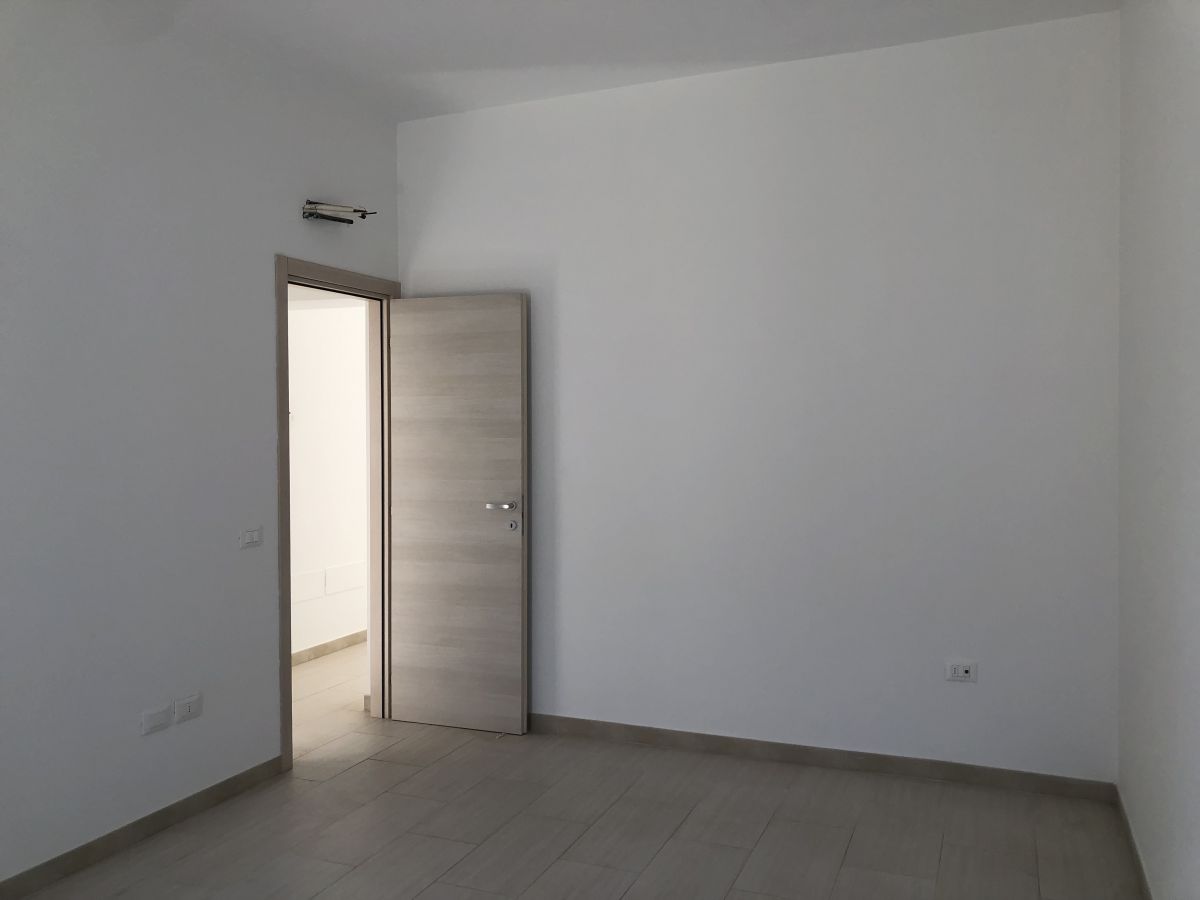 Appartamento di  3 vani /106 mq  a Bitetto (zona Via Bari)