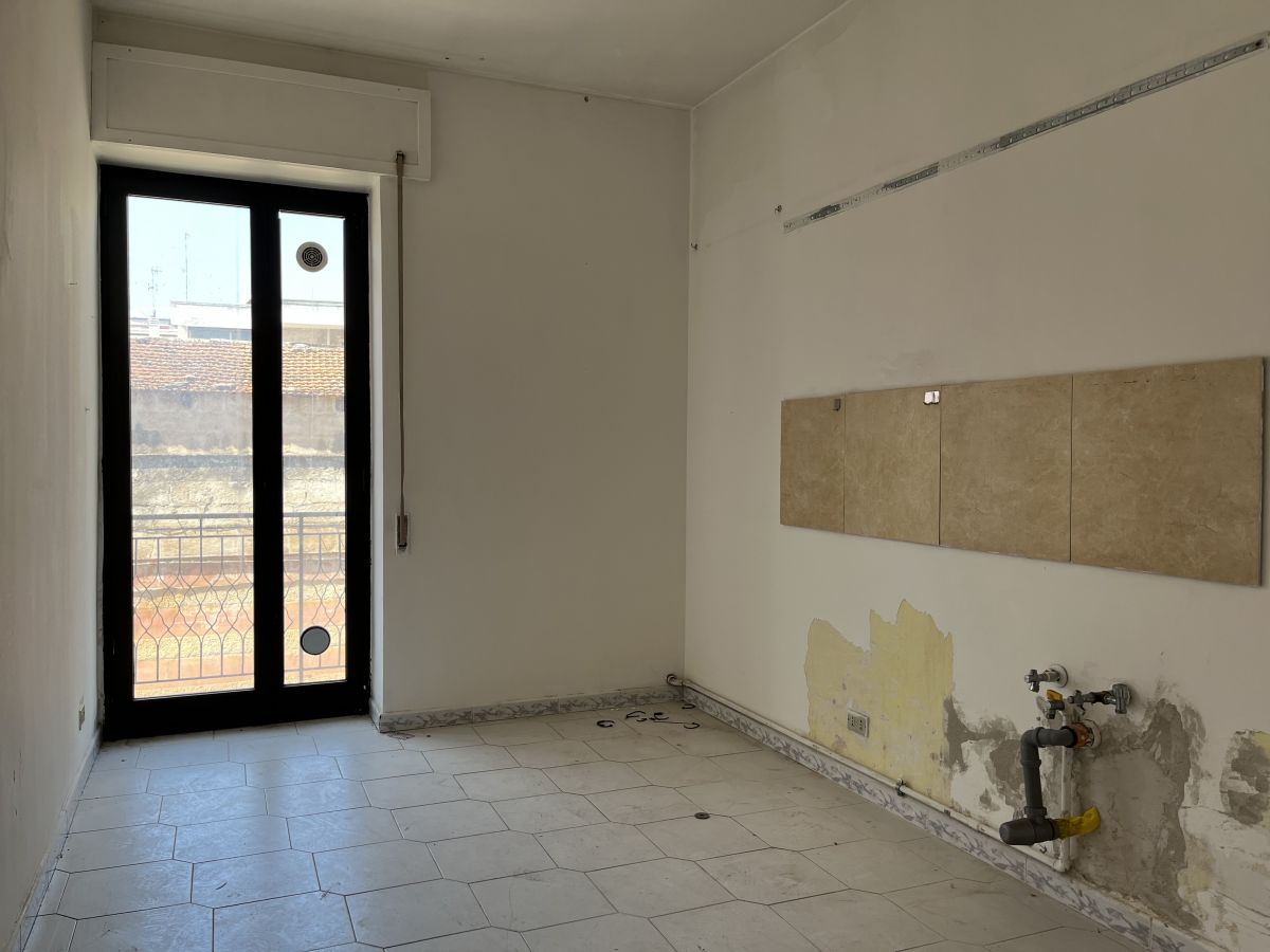 Casa indipendente di  3 vani /100 mq  a Bitetto (zona Centrale)