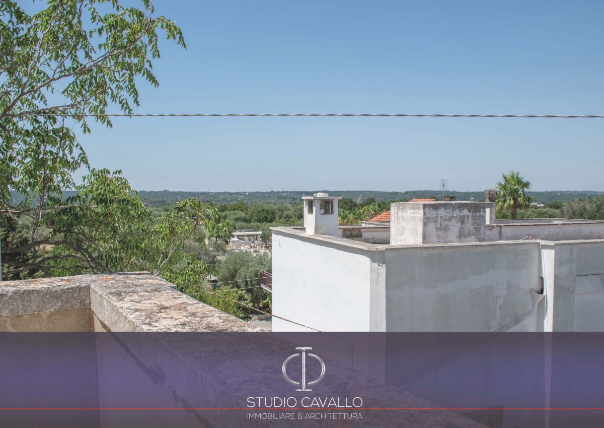 Palazzo / Stabile di  5 vani /260 mq  a Ostuni