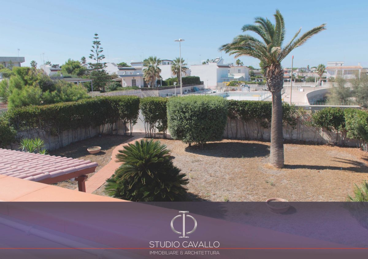 Villa (zona residenziale) di  6 vani /180 mq  a Giovinazzo