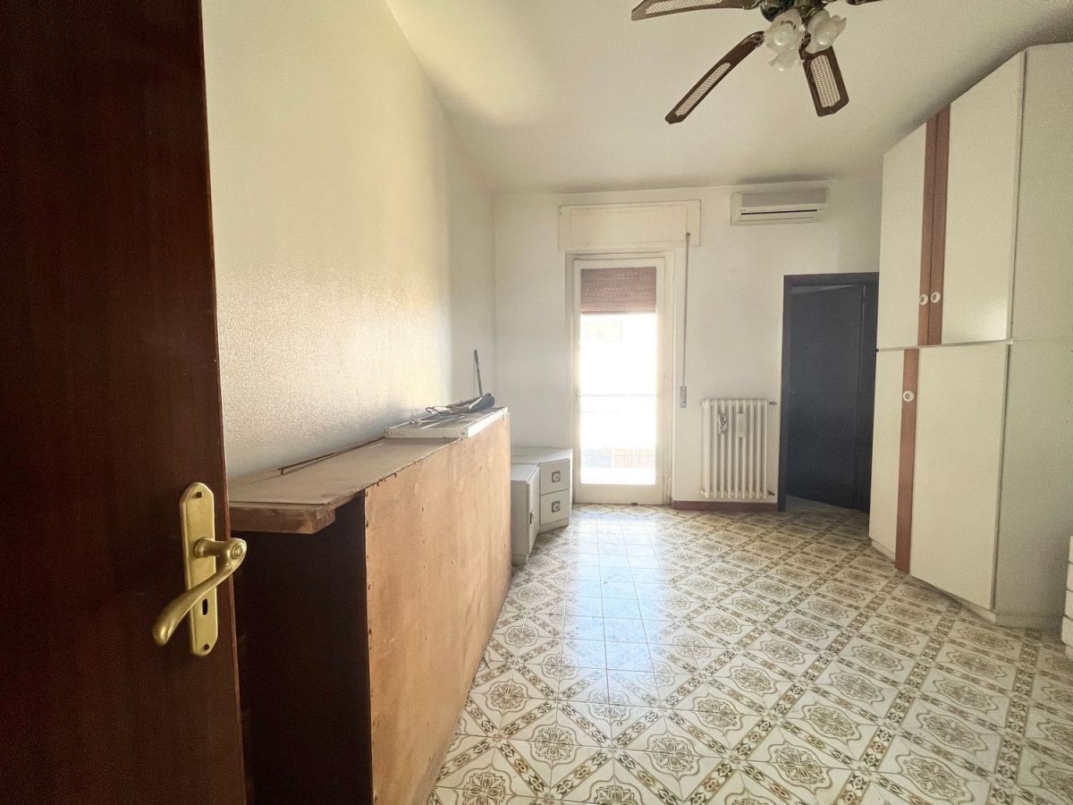 Appartamento di  4 vani /123 mq  a Bitetto (zona Estramurale)