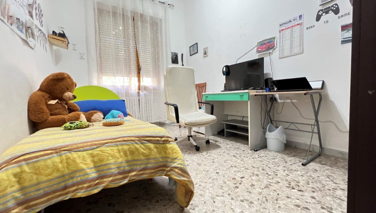 Casa indipendente di  3 vani /77 mq  a Cassano delle Murge (zona Zona semi centrale)