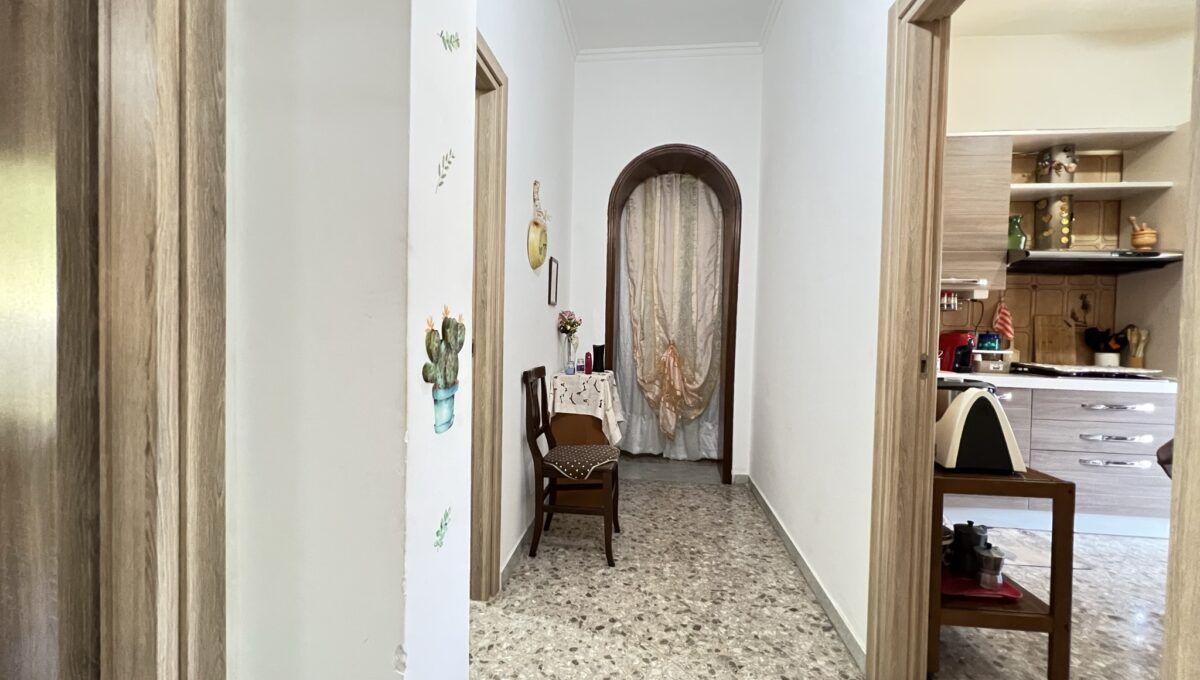 Casa indipendente di  3 vani /77 mq  a Cassano delle Murge (zona Zona semi centrale)