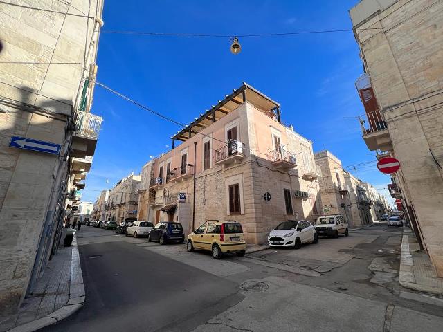 Casa indipendente di  6 vani /195 mq  a Ruvo di Puglia