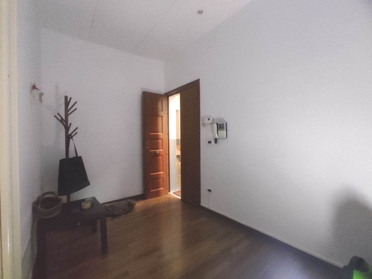 Appartamento di  6 vani /150 mq  a Bari - Murat (zona Centro fra via Sparano e Via Argiro)