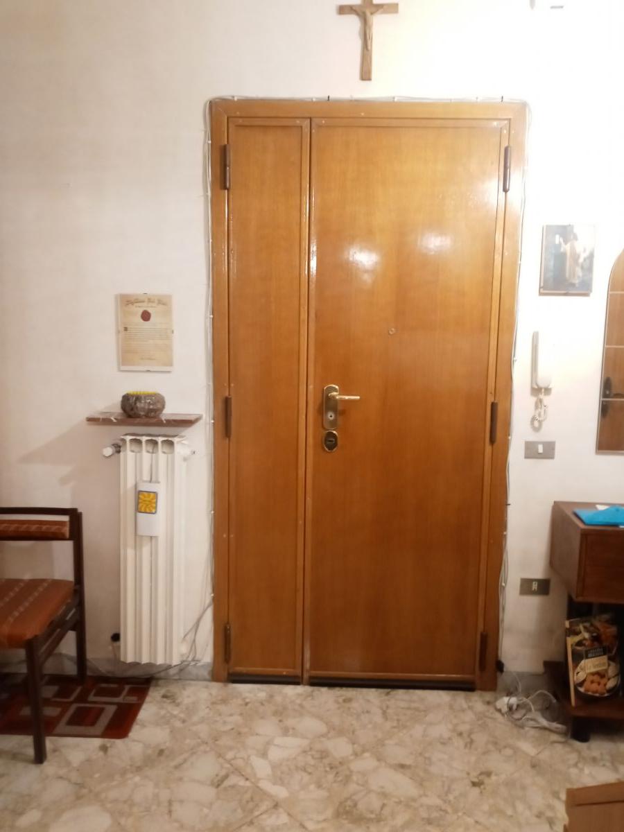 Appartamento di  4 vani /116 mq  a Bari - Murat (zona CENTRO)