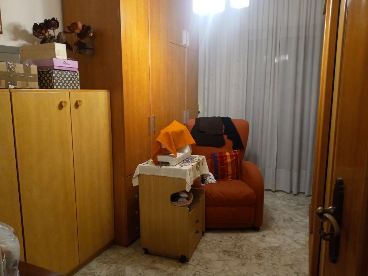 Appartamento di  4 vani /116 mq  a Bari - Murat (zona CENTRO)