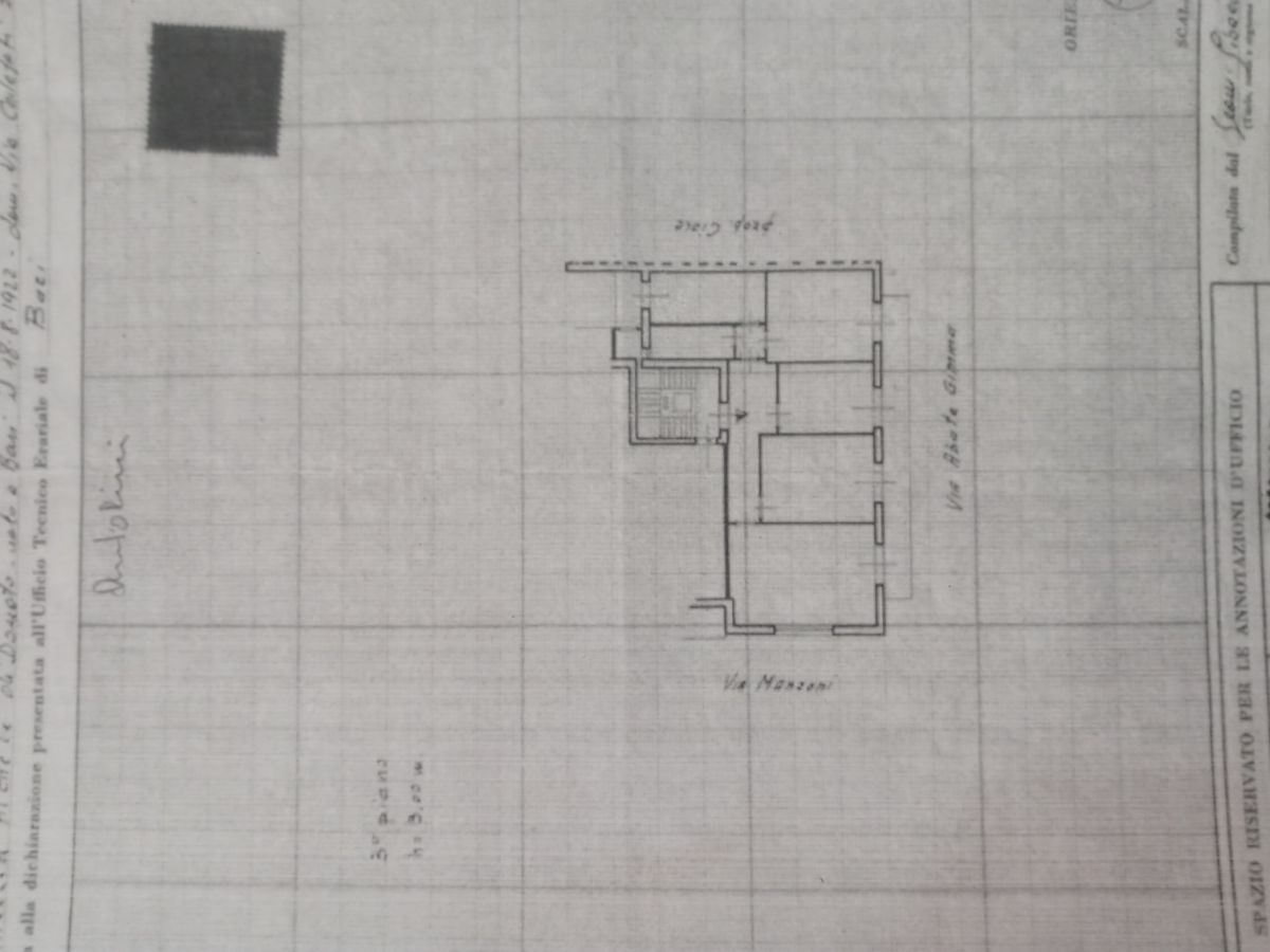 Appartamento di  4 vani /116 mq  a Bari - Murat (zona CENTRO)