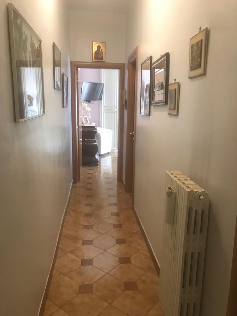 Appartamento di  3 vani /91 mq  a Noicattaro (zona zona via capurso)