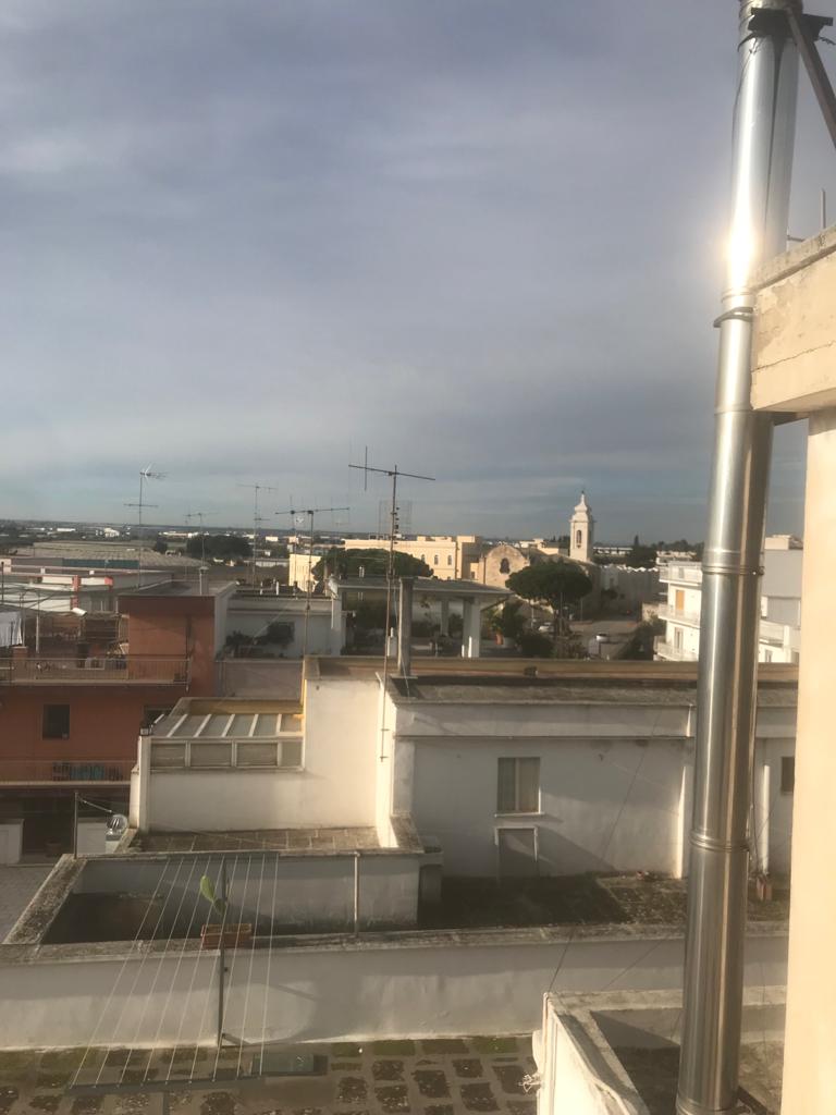 Appartamento di  3 vani /91 mq  a Noicattaro (zona zona via capurso)