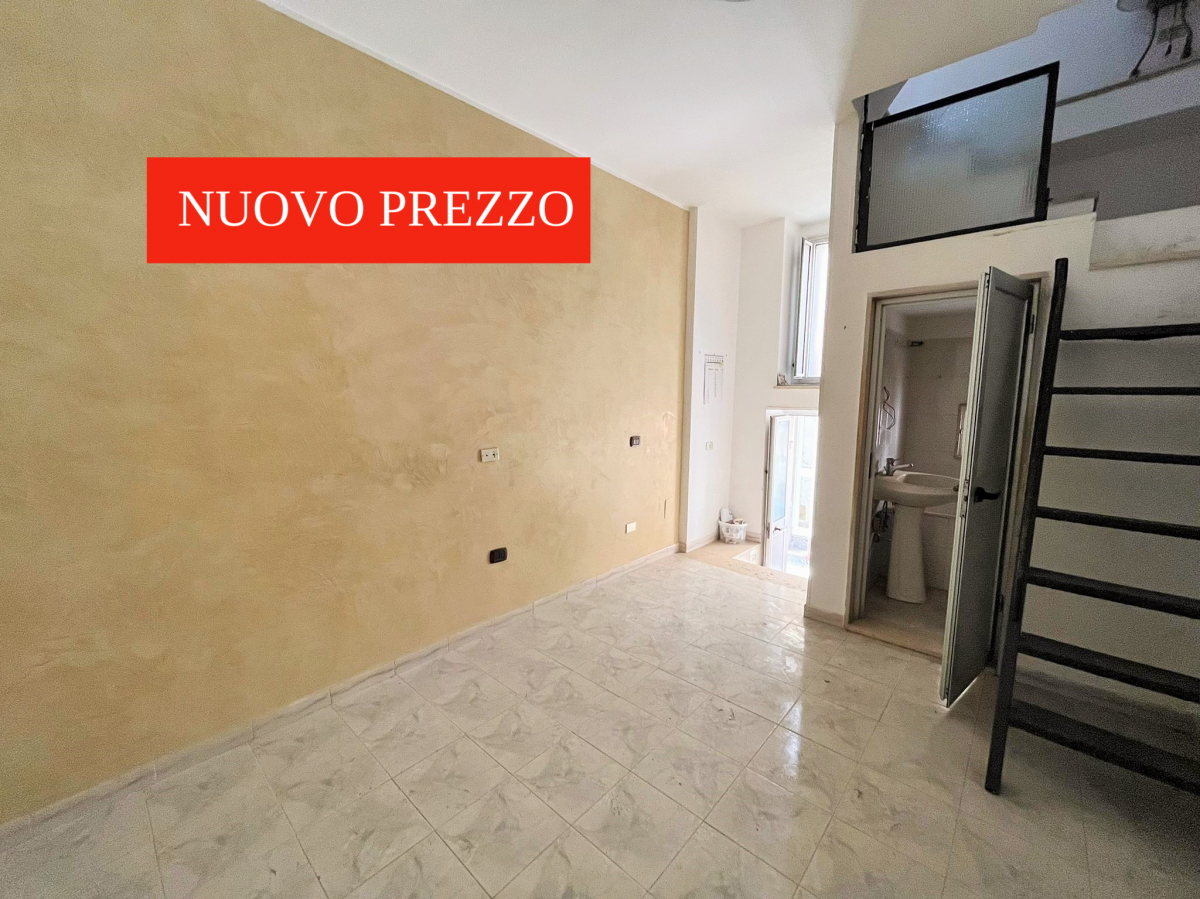 Casa indipendente di  2 vani /50 mq  a Capurso (zona centro storico)