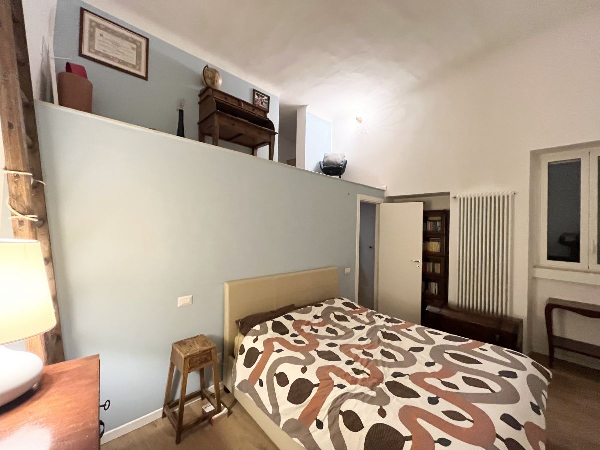 Appartamento di  2 vani /105 mq  a Bitetto (zona Centro Storico)