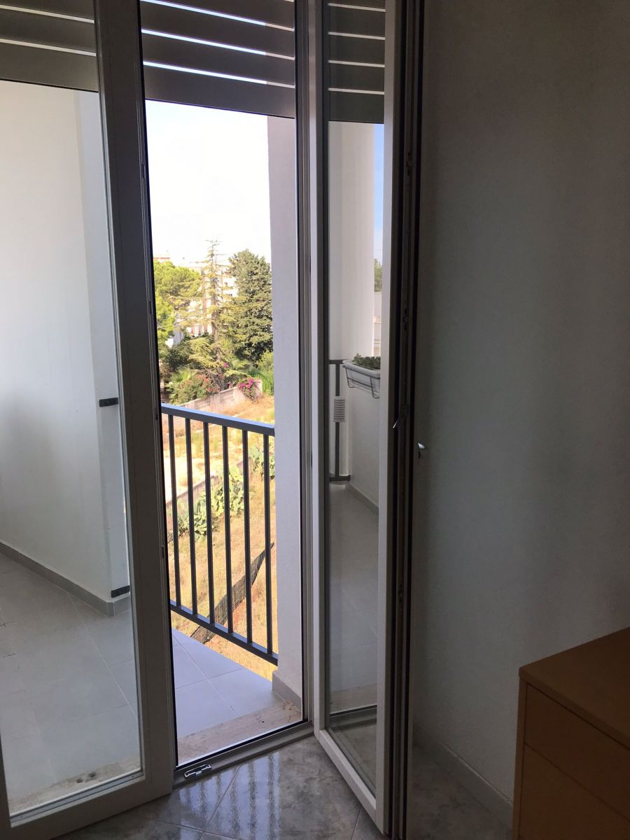 Appartamento di  3 vani /95 mq  a Capurso (zona Vicinanze Via Epifania)