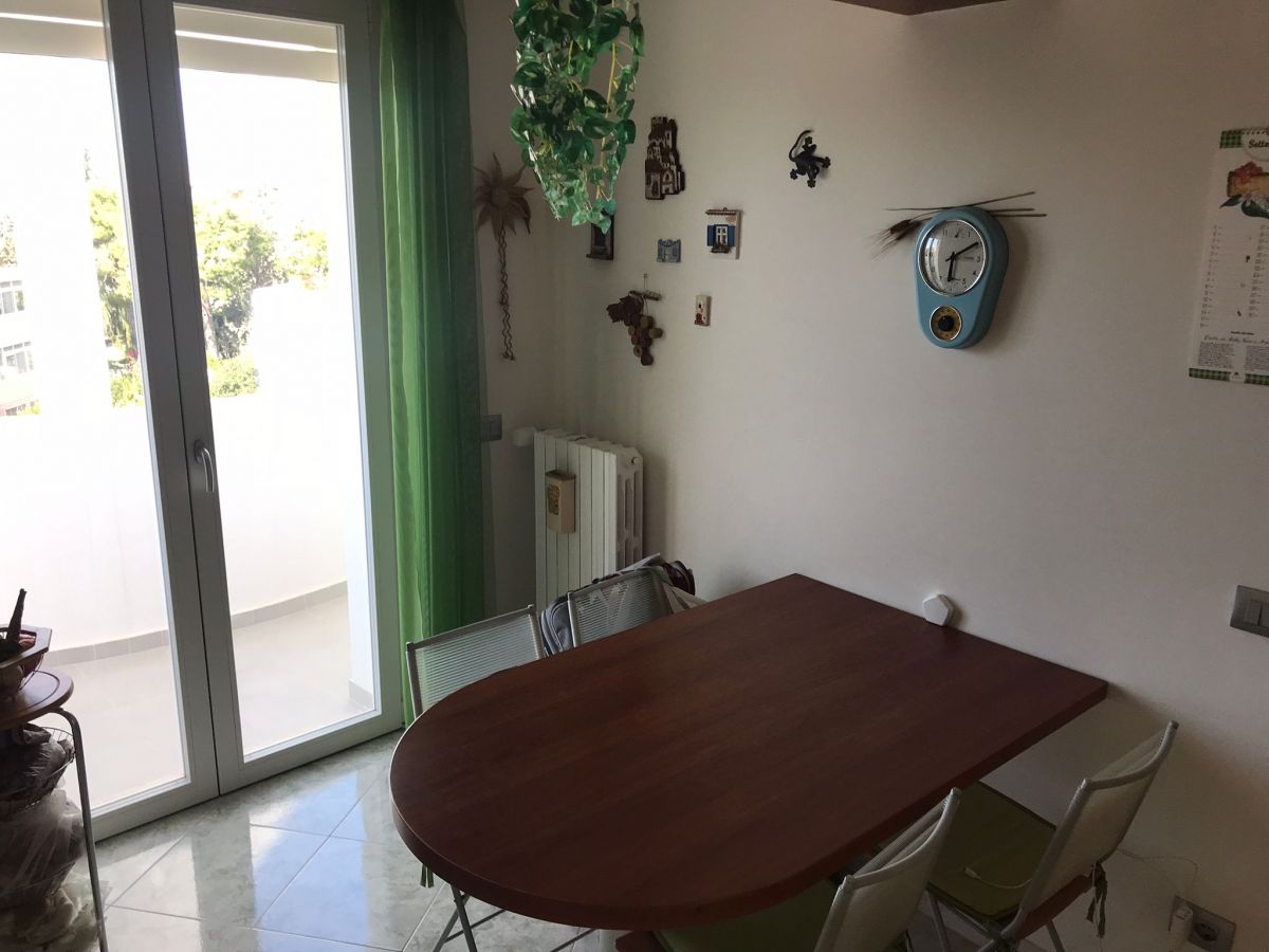 Appartamento di  3 vani /95 mq  a Capurso (zona Vicinanze Via Epifania)