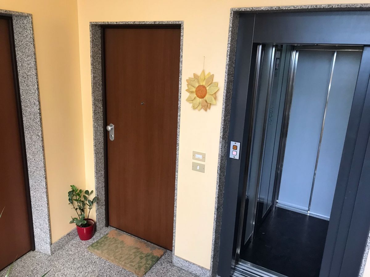 Appartamento di  3 vani /95 mq  a Capurso (zona Vicinanze Via Epifania)