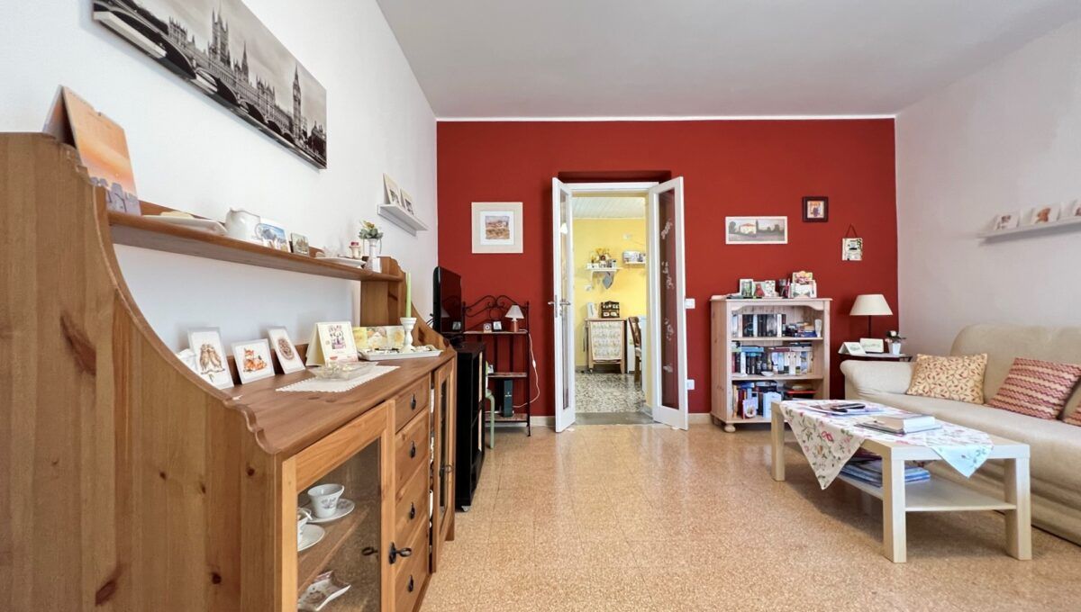 Casa indipendente di  2 vani /80 mq  a Cassano delle Murge (zona Zona semi centrale)