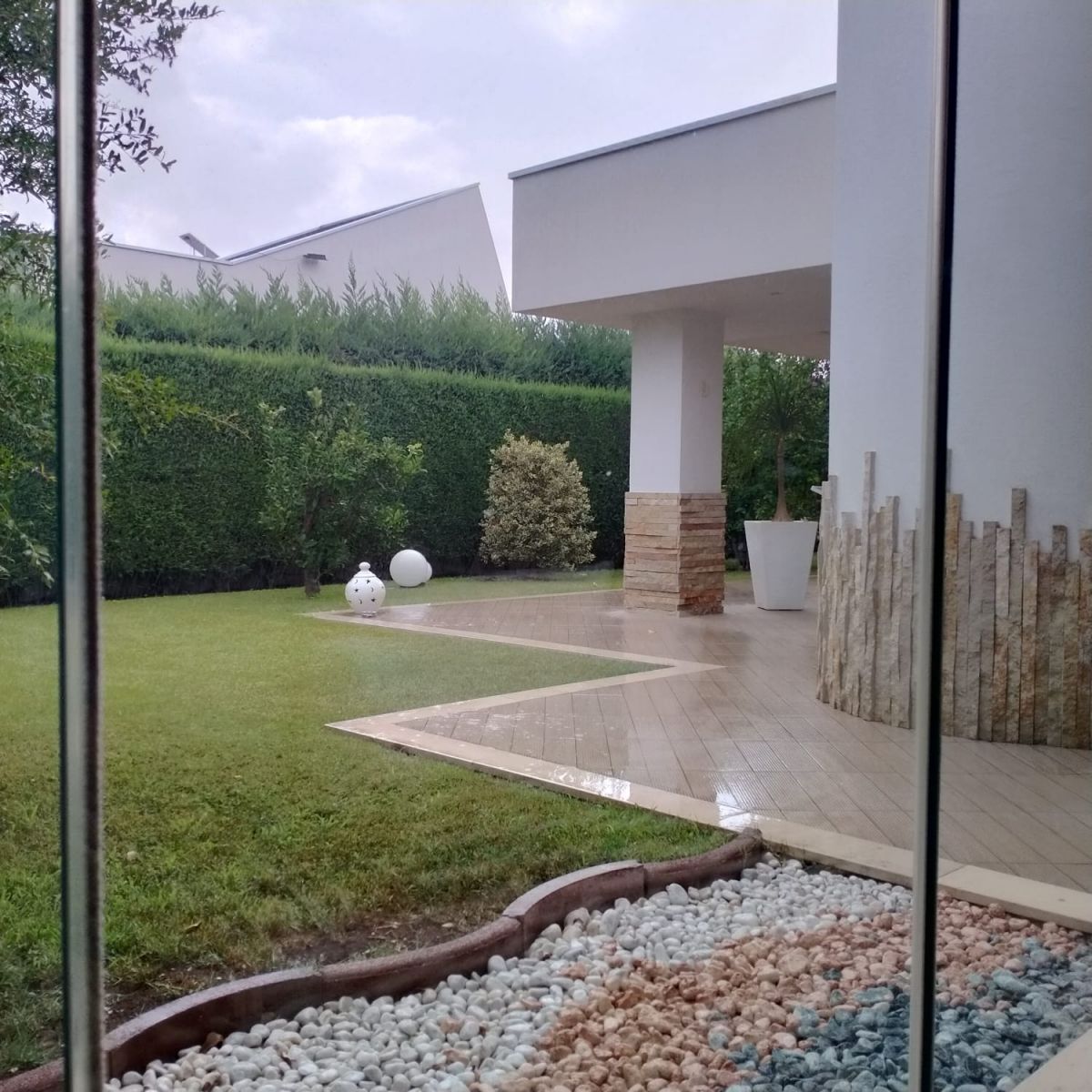 Villa (zona residenziale) di  4 vani /98 mq  a Polignano a Mare (zona Collinare - Residence Neapolis)