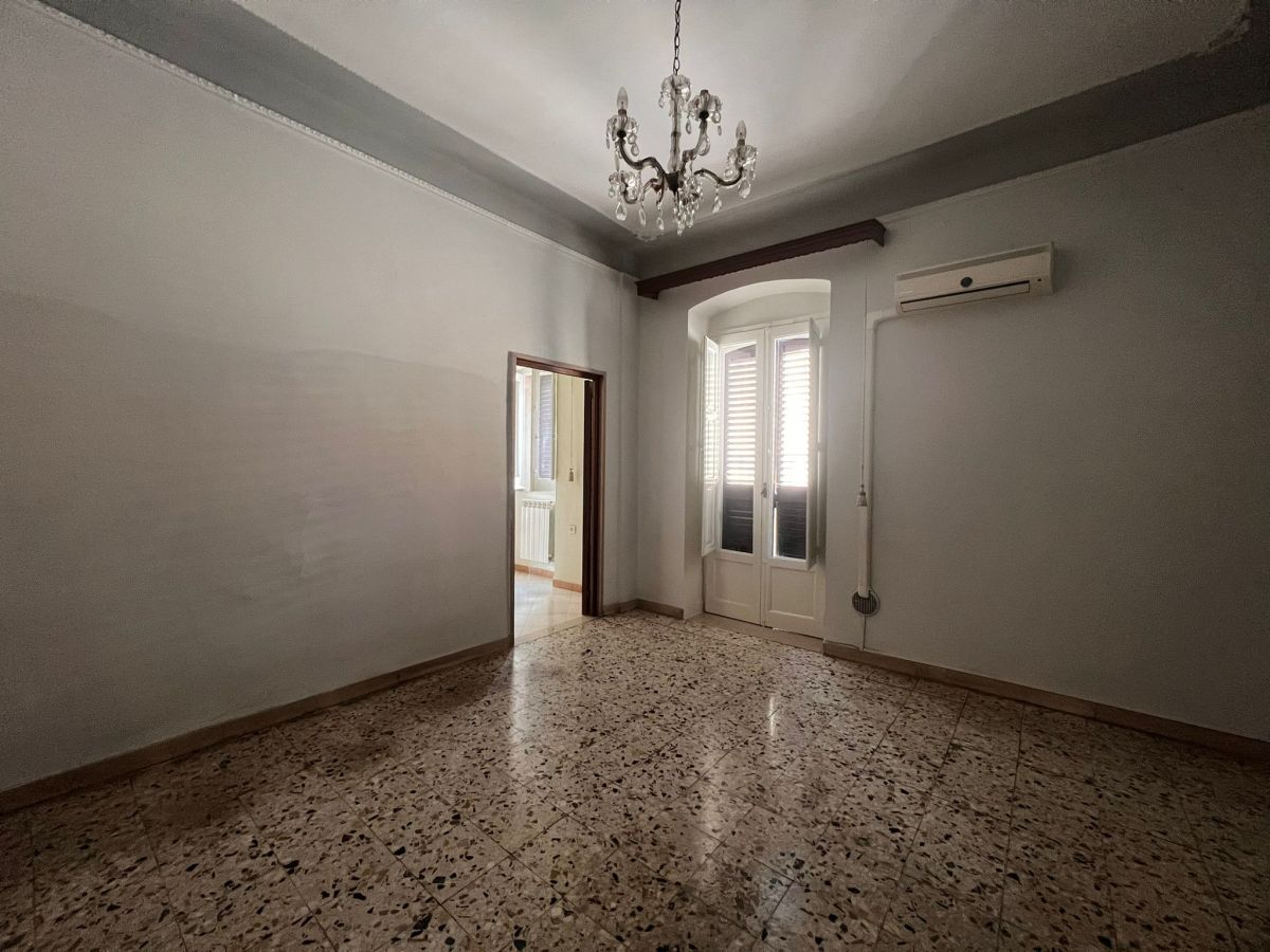 Appartamento di 3 vani/90 mq a Ruvo di Puglia (zona Centrale)