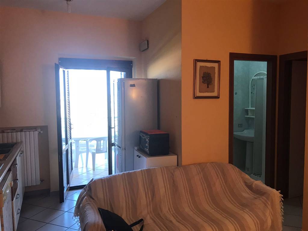 Appartamento di  3 vani /70 mq  a Bari - Torre a Mare