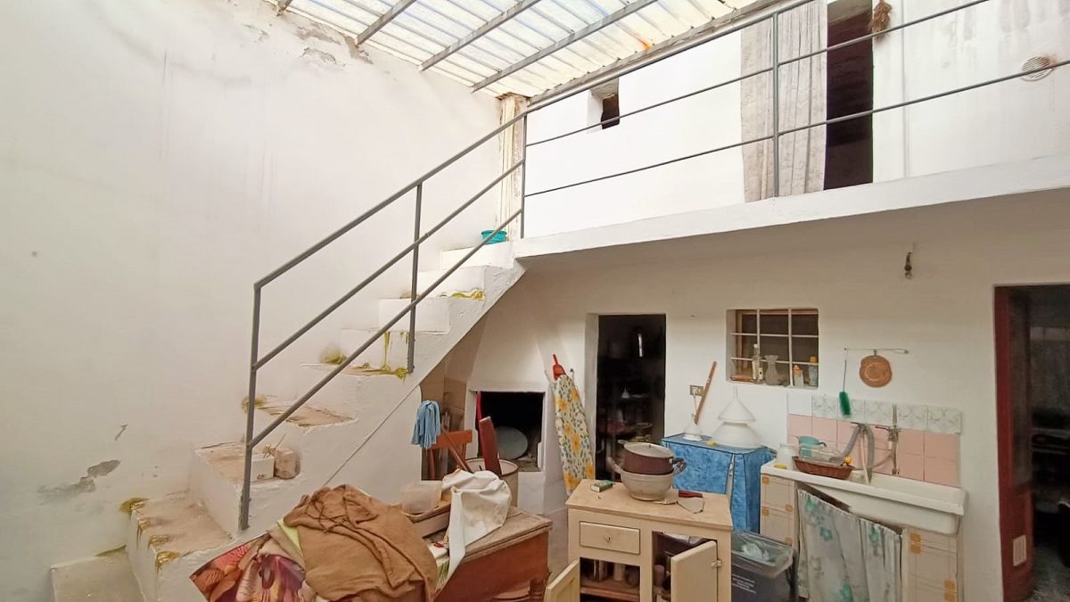 Casa indipendente di  3 vani /80 mq  a Cellamare (zona piazza aldo moro )