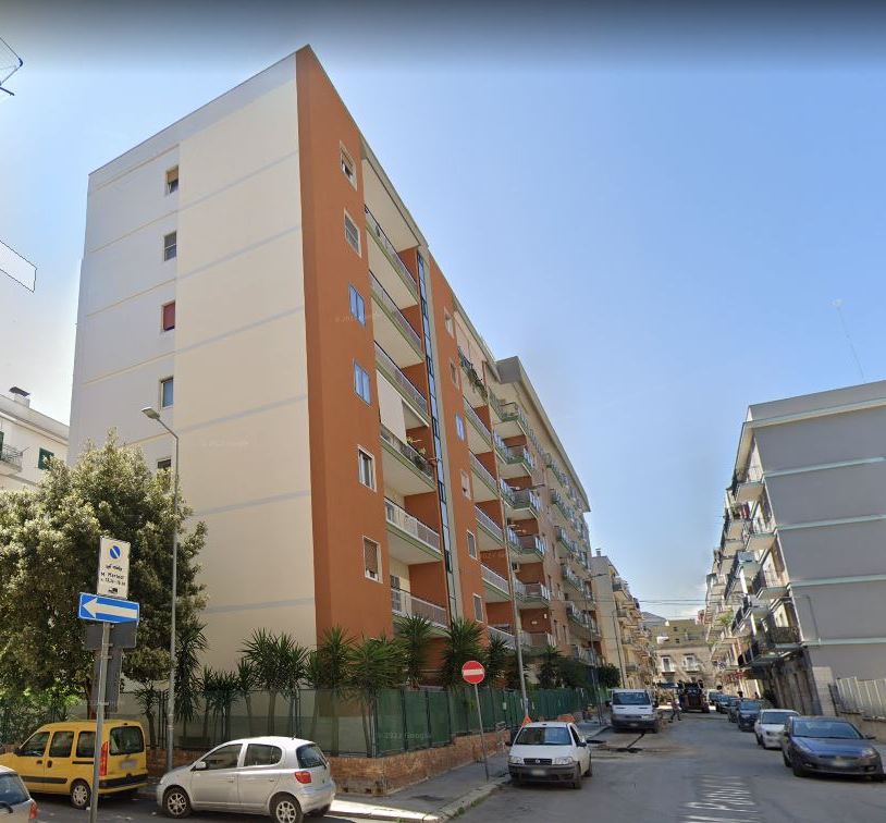 Appartamento di  5 vani /115 mq  a Bisceglie (zona Corso Umberto)