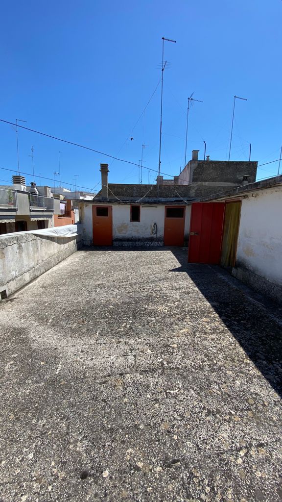 Casa indipendente di  3 vani /90 mq  a Andria (zona VIS ORSINI)