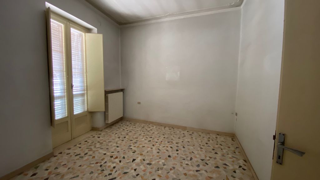 Casa indipendente di  3 vani /90 mq  a Andria (zona VIS ORSINI)