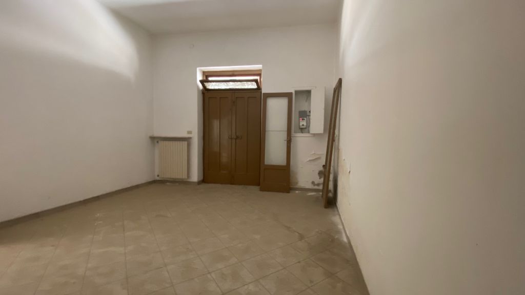 Casa indipendente di  3 vani /90 mq  a Andria (zona VIS ORSINI)