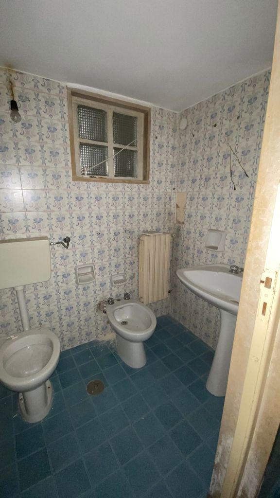 Casa indipendente di  3 vani /90 mq  a Andria (zona VIS ORSINI)