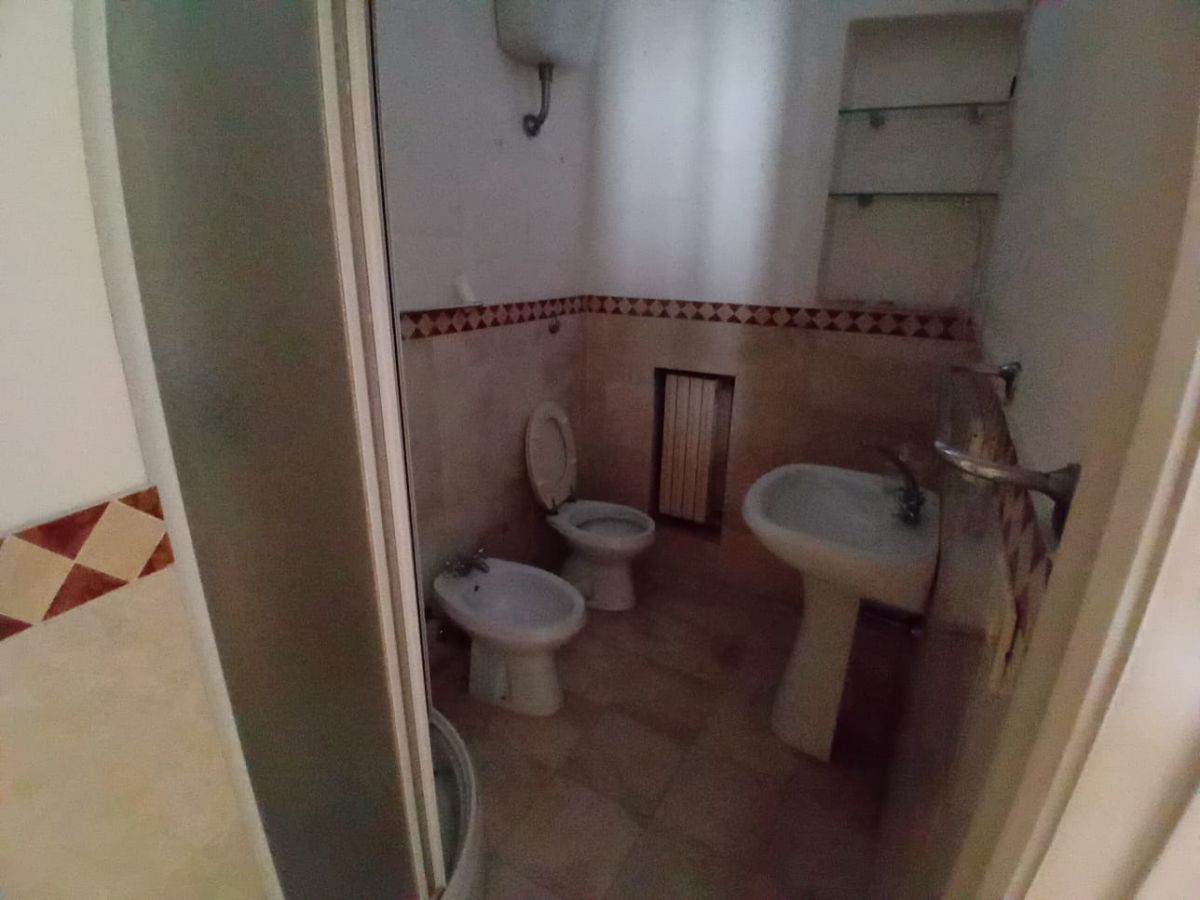 Appartamento di  4 vani /110 mq  a Bari - Murat (zona CENTRO)